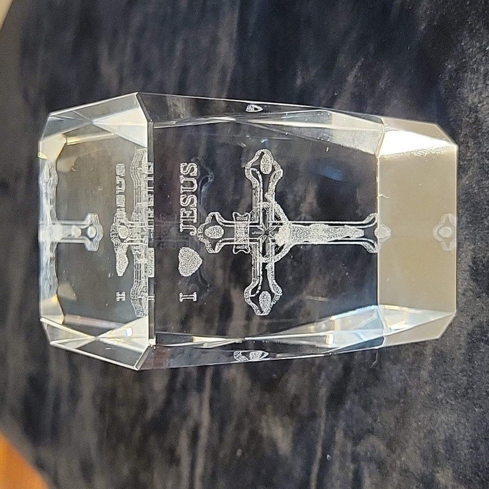 Laser Etched Beveled Glass Paperweight ~ 3D Jesus Nailed to the Cross Crucified
